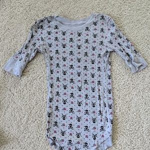 Skull and crossbones thermal t